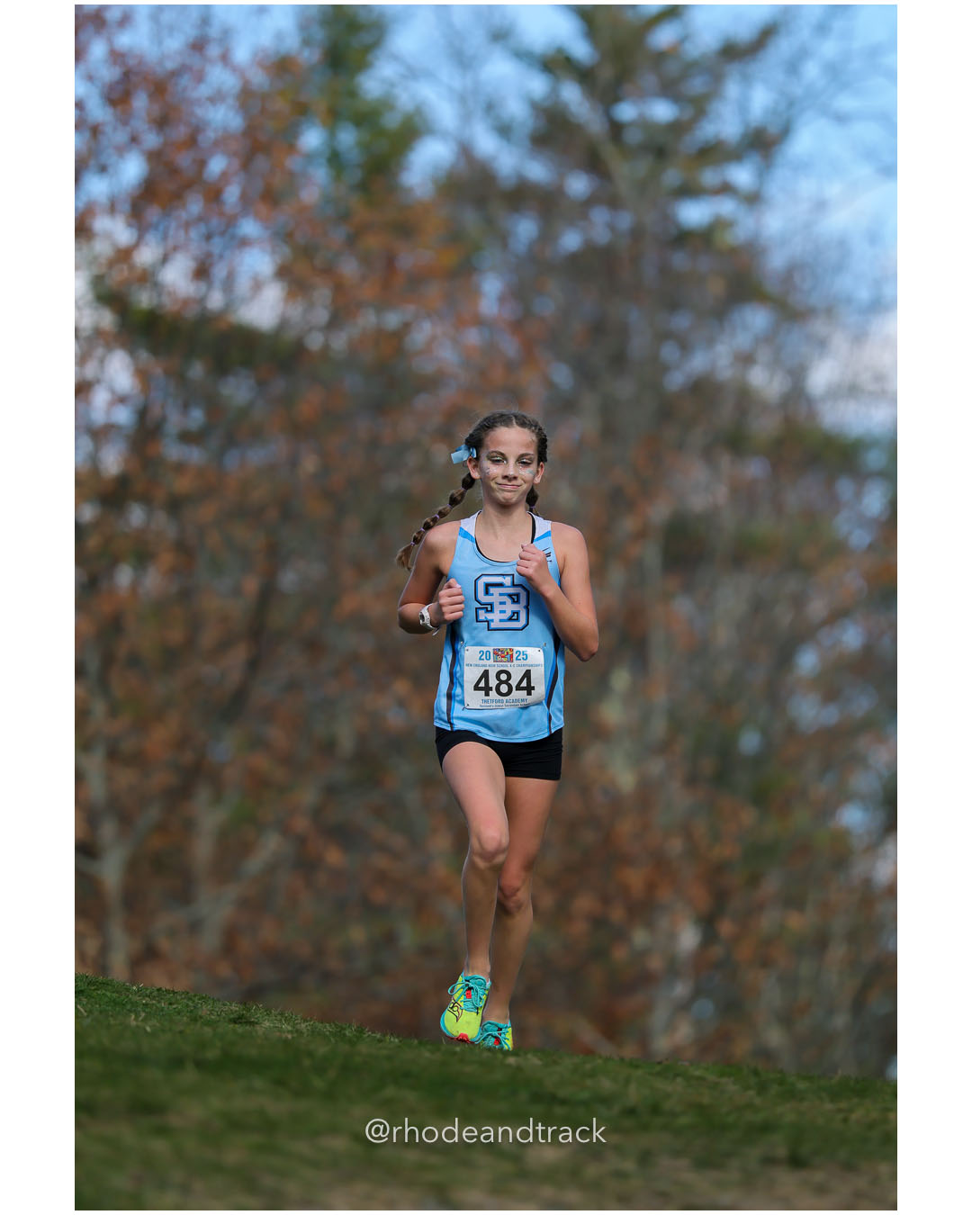 Cailin Fitzgerald, South Burlington, P242, 25:07.29 - New England Cross Country State Championship - Thetford Vt - November 8, 2025 File: ./dir-1-Girls-Championship/251108-2025-New England-Cross-Country-Championships-Thetford-VT-186-296A3167.jpg Cailin Fitzgerald, South Burlington, P242, 25:07.29 - New England Cross Country State Championship - Thetford Vt - November 8, 2025 – 2025…